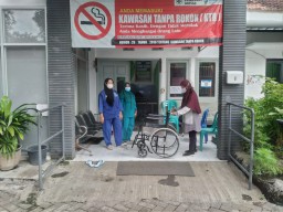 Korban Banjir Dringu Probolinggo Keluhkan Demam dan Gatal-gatal
