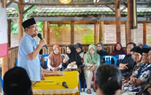 Mahasiswa dan Santri Jombang Antusias Ikuti Tadarus Politik Bareng Gus Sadad