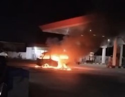 Mobil Carry Terbakar di SPBU Bangkalan saat Isi Bensin