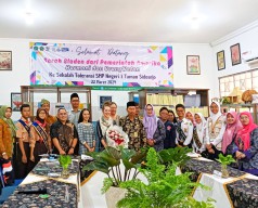 USAID Bahas Toleransi dengan Pelajar SMPN 1 Taman Sidoarjo