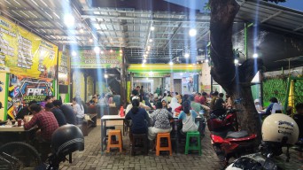 Warung Bebek Cak Mangun Probolinggo jadi Jujukan Kuliner saat Buka Puasa