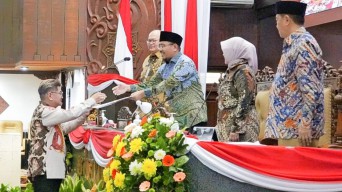 9 Fraksi DPRD Jatim Dukung Usulan Perubahan Perda RUED