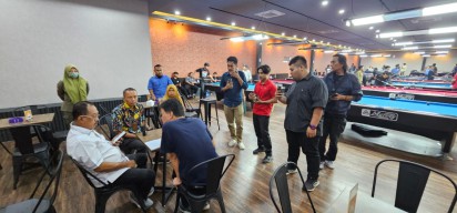 Pengunjung 3 Rumah Biliar di Surabaya Dibubarkan, Tak Kantongi Izin Ramadan