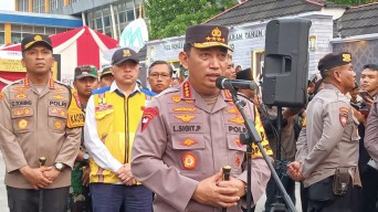 Kapolri Tinjau Kesiapan Terminal Purabaya Sidoarjo Sambut Mudik Lebaran