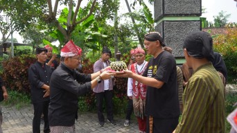 Awali Hari Jadi ke-1220, Pemkab Kediri Ambil Air dari 7 Sumber