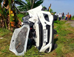 Sekeluarga Naik Mobil Ayla Ditabrak Kereta Api di Sidoarjo, Begini Kondisinya
