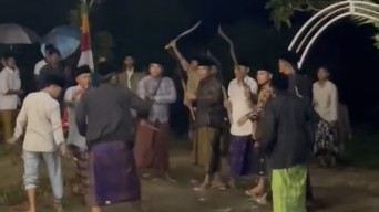 Ribut Warnai Orkes Dangdut Hajatan Nikah di Bangkalan, Nyaris Adu Bacok