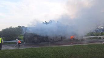 Fakta Bus Pahala Kencana Terbakar di Tol Jombang-Mojokerto