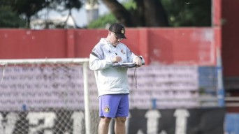 Tekad Marcelo Rospide Kejar Target Persik Kediri Alami Kendala Serius