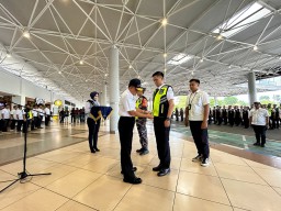 Antisipasi Kepadatan Penumpang, Bandara Juanda Dirikan Posko Lobi T1 dan T2