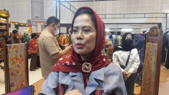 Ribut Desak Untari Maju Pilgub Jatim Gandeng Khofifah, Hanya Direspons Begini