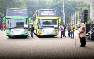 Mudik Gratis Pemkab Gresik Berangkatkan 18 Armada Bus