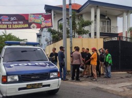 Rumah Pedangdut Via Vallen di Sidoarjo Digeruduk Massa, Gegara Penggelapan?