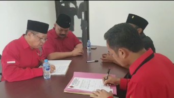 Identitas 11 Tokoh yang Mendaftar Bacabup di PDIP Tulungagung, 4 PNS