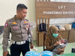 Heboh Temuan Bayi Dalam Kardus di Blitar, Kepalanya Lebam