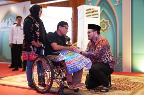 Nglencer Ning Pendopo, Warga Doakan Mas Dhito Bisa Lanjutkan Pembangunan Kediri