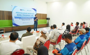 Terminal Teluk Lamong Salurkan Bantuan Sarana dan Prasarana Wilayah Ring 1