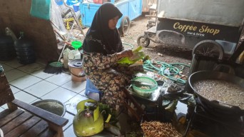 Warga Ponorogo Sambat Susah Cari LPG 3 Kg, Harga Juga Naik