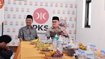 Mas Dhito Silaturahmi ke PKS Kabupaten Kediri, Ngobrol Bola dan Politik