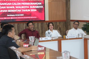 Asrilia-Satria Daftar Pilwali Surabaya Jalur Independen
