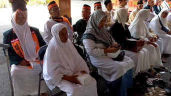 Ratusan CJH asal Trenggalek Didominasi Lansia, Kemenag: Kondisi Masih Sehat