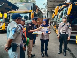 Kemenhub Ramp Check Puluhan Bus Pariwisata di Kota Malang