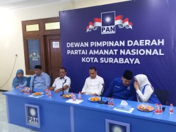 Eri-Armuji Daftar Bacawali-Bacawawali ke PAN Surabaya