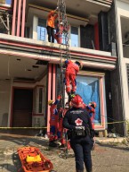 Pria Jambangan Surabaya Ditemukan Tewas di Rumah Lantai 2, Diduga Bunuh Diri