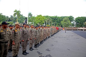 427 Personel Satpol PP Amankan Nobar di Stadion 10 Nopember Surabaya