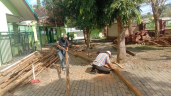 Pemprov Jatim Mulai Benahi 331 Fasum Terdampak Gempa di Pulau Bawean