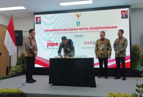 Dukung Percepatan Pengembangan KEK, JIIPE dan Bank Jatim Teken MoU
