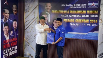 Tekad Bos Rokok Berburu Rekom di Pilbup Kediri 2024, Kini ke Demokrat
