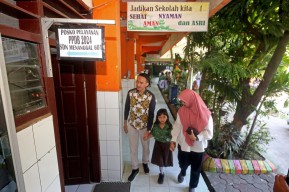 SD-SMP di Surabaya Buka Posko Layanan PPDB Online