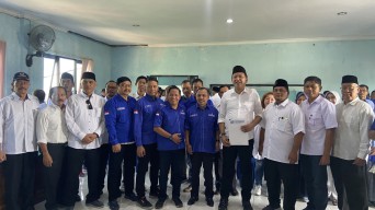 Ipong Muchlissoni Daftar Bacabup ke Partai Demokrat dan PAN dalam Sehari