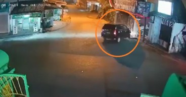 Video Viral Mobil Tabrak Rumah di Tulungagung, Pelaku Sempat Kabur