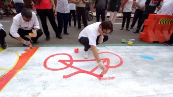 Cara Bupati Trenggalek Promosikan Jalur Sepeda Aman