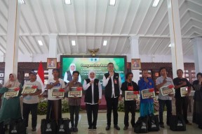 Bank Jatim Bantu Pemprov Salurkan Bantuan Kemiskinan Ekstrem di Pasuruan