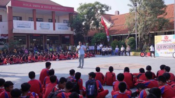 Mas Pj Ali Ajak Pelajar Mojokerto Budayakan Gowes