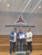 Kang Giri Dapat Surat Tugas Maju Pilkada Ponorogo 2024 dari Partai Demokrat