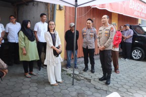 Polres Malang Bantu Prasarana UMKM Keluarga Korban Tragedi Kanjuruhan