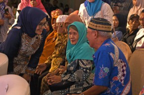 Melihat Kesiapan Pesta Kebun Pernikahan 330 Calon Pengantin di Surabaya