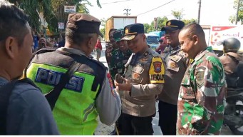 Mortir Ditemukan di Pinggir Jalan Gegerkan Warga Kalitidu Bojonegoro