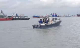 7 Korban Jatuh ke Perairan Bangkalan Belum Ditemukan, Tim SAR Perluas Pencarian