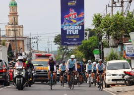 Pengalihan Arus Lalin saat Kompetisi Sepeda Tour De Panderman Melintas Sidoarjo