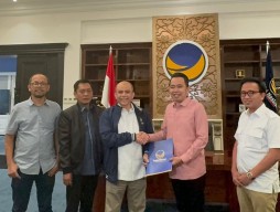 Terima Rekom DPP NasDem Maju Bacabup Jember, Gus Fawait: Bareng Entas Kemiskinan