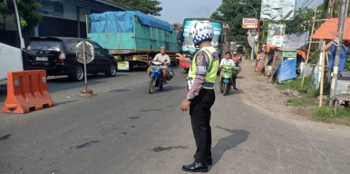 Akses Bangkalan-Sampang Padat di H-1 Idul Adha, Ini 3 Titik Rawan Kemacetan