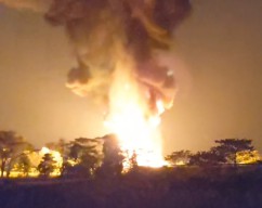 Truk Tangki Pertamina Terbakar di Tol Ngawi