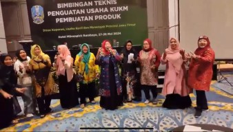 Viral Video Acara Dinkop UKM Jatim Teriakkan Yel-yel Khofifah Gas Pol