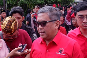 Hasto Singgung Nama Risma untuk Pilgub Jatim 2024