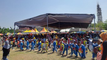 Hari Anak Nasional, Ribuan Bocil di Tuban Diajak Lestarikan Kesenian Jaranan